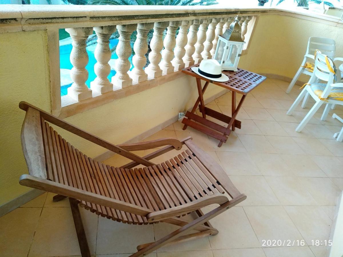 Estupendo Apartamento En Primera Linea De Playa Y Con Vistas Al Mar Denia Exterior photo