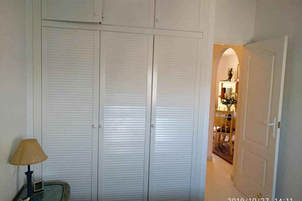 Estupendo Apartamento En Primera Linea De Playa Y Con Vistas Al Mar Denia Exterior photo